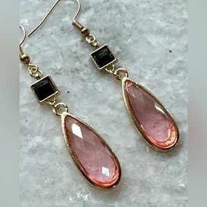 New Pink & Black Faceted Crystal Gold Tone Sophisticated Dangle Earrings - 2.50”